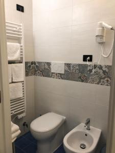 Bathroom sa Hotel Bahamas