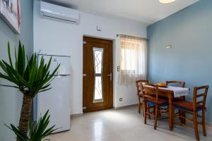 Posedenie v ubytovaní Apartmani Marko i Ana