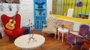 Χώρος καθιστικού στο Lima Limon Candelaria Hostel