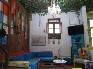 Khu vực ghế ngồi tại Lima Limon Candelaria Hostel