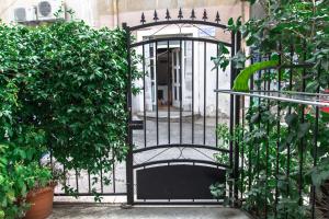 Vonkajšia záhrada v ubytovaní Apartment Skeja
