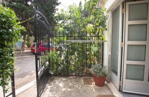 Vonkajšia záhrada v ubytovaní Apartment Skeja