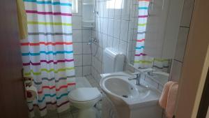 Kúpeľňa v ubytovaní Guest House Violeta