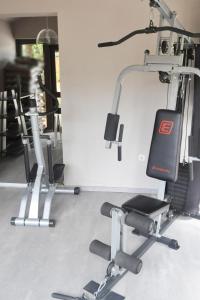 The fitness centre and/or fitness facilities at Boutique Mobile Homes UlikaRovinj