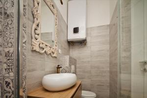 Main Square Apartments with sea view的一间浴室