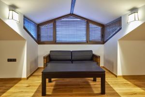 Posezení v ubytování Villa Arbanashki Han