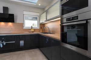 Kuchnia lub aneks kuchenny w obiekcie Luxury Apartments Marija
