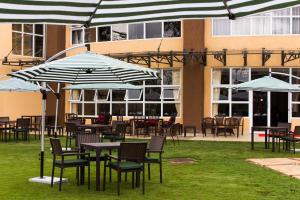 Restoran atau tempat lain untuk makan di Elysian Resort