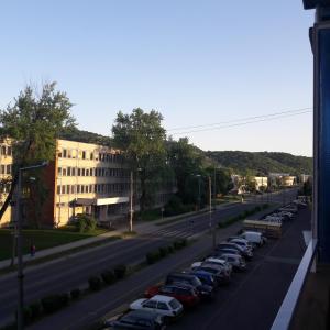 Billede fra billedgalleriet på Stúdió 18 Apartman i Kazincbarcika