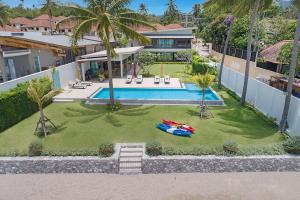 Bazén v ubytování Villa SeaNest Samui nebo v jeho okolí