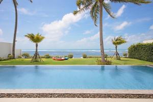 Bazén v ubytování Villa SeaNest Samui nebo v jeho okolí