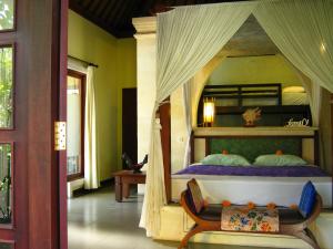 Foto da galeria de Villa Shantitara Bungalows em Sanur