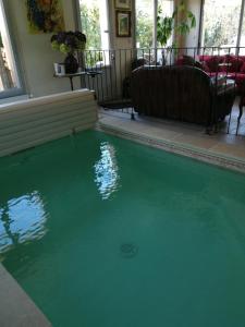 Swimmingpoolen hos eller tæt på Villa Rose