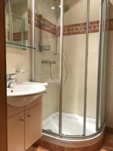 Vannituba majutusasutuses Gasthof-Pension zur Klause