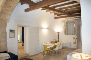 Posedenie v ubytovaní Residenze dello Scirocco