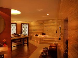 Koupelna v ubytování The Metropolitan Hotel & Spa New Delhi