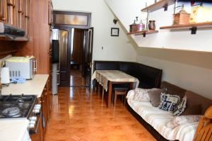 Kuchyň nebo kuchyňský kout v ubytování Guest House Batumi Globus
