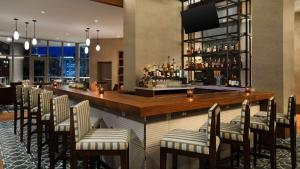 Lounge nebo bar v ubytování Hyatt Centric Brickell Miami