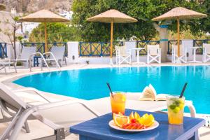 Basen w obiekcie Hotel Sunshine lub w pobliżu