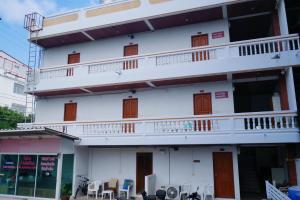 Balkón nebo terasa v ubytování Baan JPN Hotel