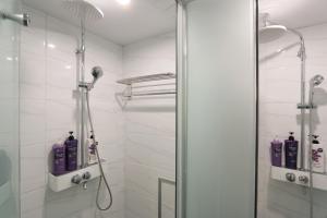 Ett badrum på Blueboat Hostel Haeundae