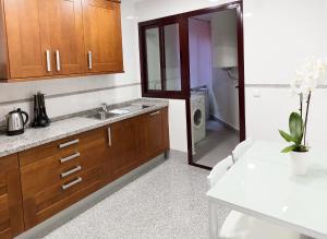 Küche/Küchenzeile in der Unterkunft Marina Luxury Apartment