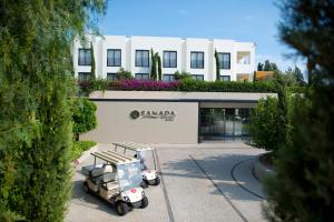 The building in which a szállodákat is located