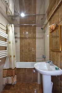 Gallery image of Luxary apartment near opera & Cascade! in Yerevan