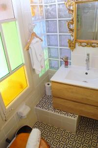 Kúpeľňa v ubytovaní Sitges Royal Rooms