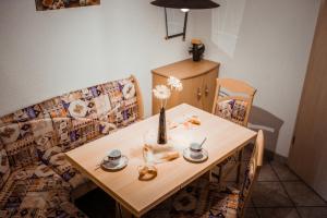 Posezení v ubytování Ferienparadies Hugenhof + 25 fotografií