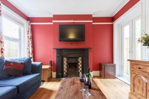 Gallery image of Executive Victorian House in Andover