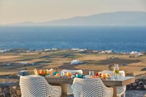 Comida en o cerca de esta villa