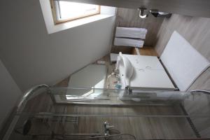 A bathroom at Levendula Nyaraló
