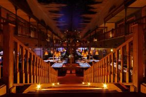 Reštaurácia alebo iné gastronomické zariadenie v ubytovaní Casino & Hotel Eldorado