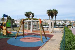 Herní místnost nebo prostor pro děti v ubytování Apartamentos Laguna Beach