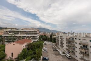 Nespecifikovaný výhled na hory nebo výhled na hory při pohledu z apartmánu