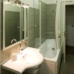Ванная комната в M Club De Luxe B&B