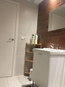 Kúpeľňa v ubytovaní 2 bedroom's flat on the beach, City center, 1 line