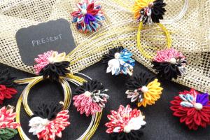 奈良市にあるHotel LEXY Adult Onlyの袋に飾られた色花束