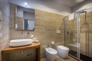 A bathroom at Blu Notte Guest House