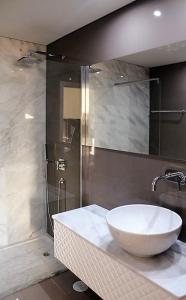Foto dalla galleria di Luxury 3 Bedroom Penthouse With Private Garage a Braga