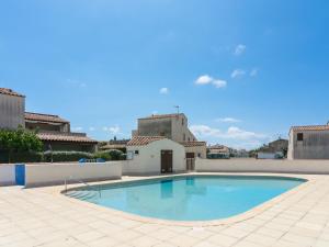 Gallery image of Vintage Holiday Home in South of France by the Sea in Saintes-Maries-de-la-Mer