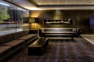 A seating area at Hotel Zenit Pamplona