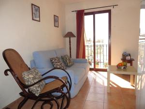 A seating area at Piso Mettenza