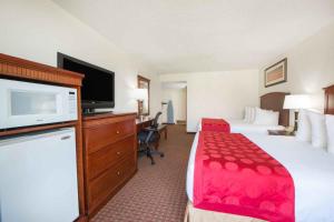 Gallery image of Ramada by Wyndham Enid in Enid