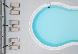 A piscina localizada em My Mykonos Hotel ou nos arredores