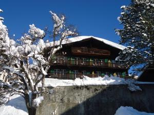 Hotel Tschuggen trong mùa đông