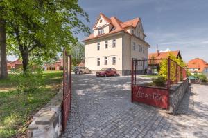 Budova, v ktorej sa hotel nachádza