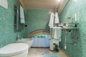 Koupelna v ubytování L'Antico Lavatoio + 29 fotografií