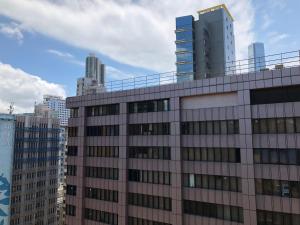 Edificio en el que se encuentra el hostal o pensión
